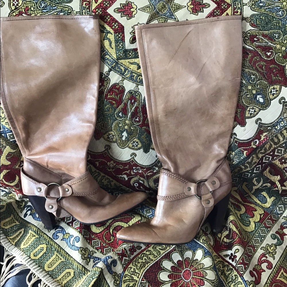 Wanted tan leather boots size 9 and a half M